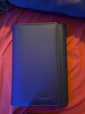 RANGE ROVER COMPLETE OWNERS MANUAL WITH 5 OTHER MANUALS & POLISHING CLOTH & CASE